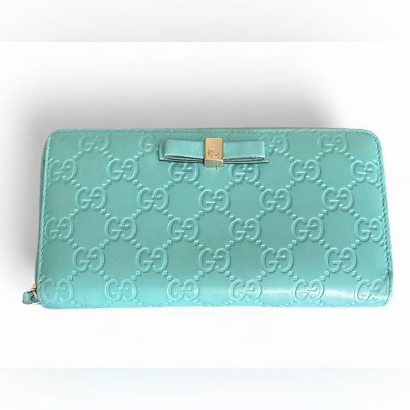 Gucci Aqua Leather Guccissima Zip Around Wallet Live Listing As Is - Picture 1 of 4